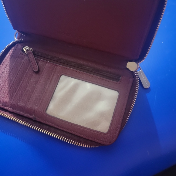 Michael Kors Burgundy Zip Wallet - Picture 2 of 6